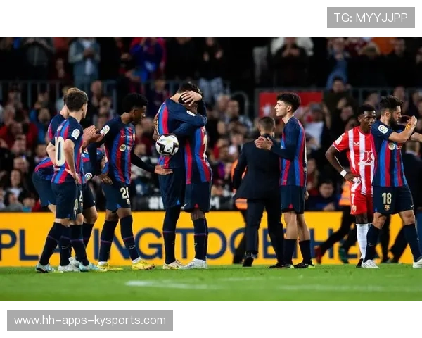 奥萨苏纳球迷运动不断，球队主场氛围成武器